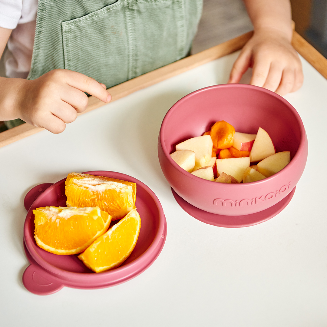 MinikOiOi Bowly - Silicone Bowl with Suction Base and Lid