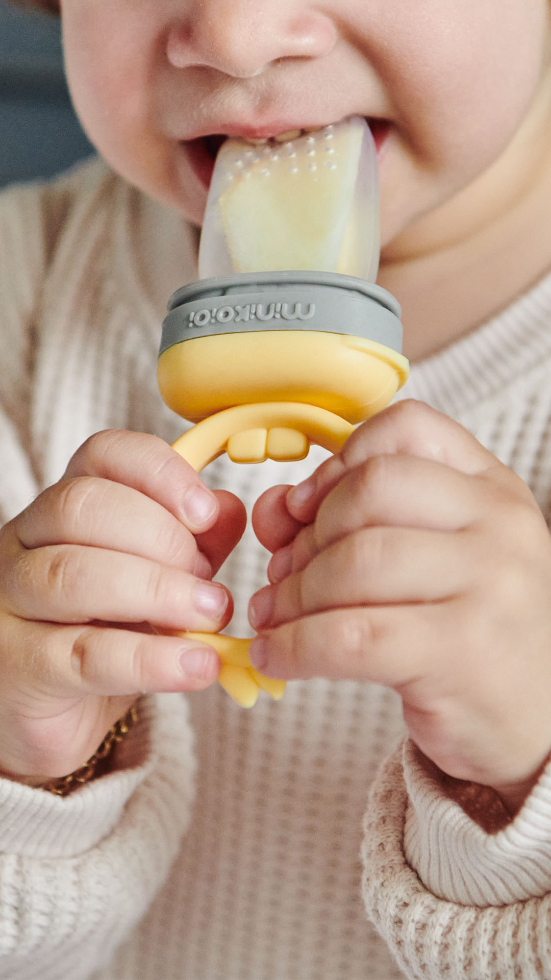 MinikOiOi Pulps - Silicone Fruit Feeder
