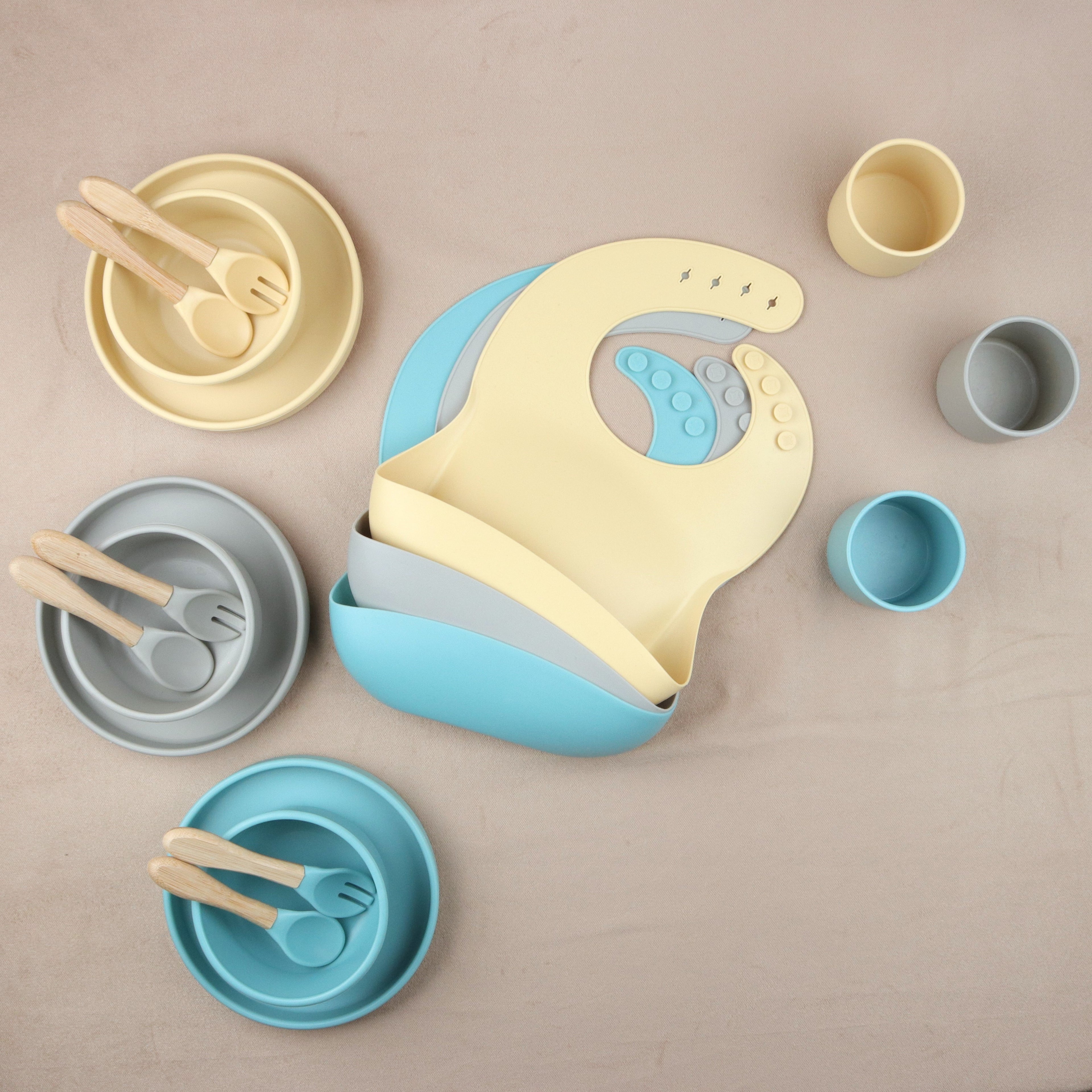 BLW SET III - Silikon Esslernset 6-teilig (Lätzchen + Teller + Schale + Becher + Löffel + Gabel)